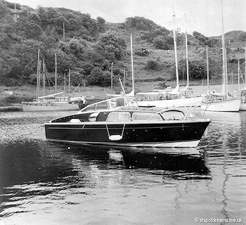 A Fairey Hunstman 28 potentially at Loch Crinan location